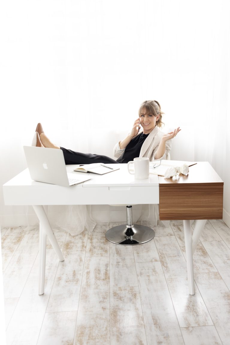 Jenna Stenderup — freelance writer and SEO content strategist